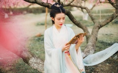 班里男生我内裤里动漫